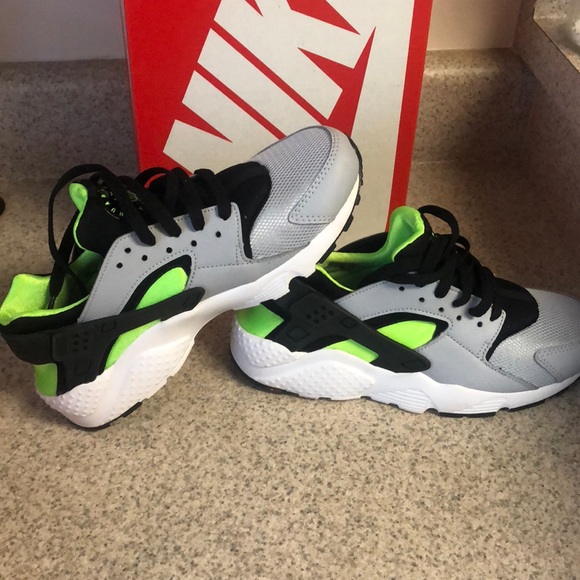 Nike Slime Green Huarache Run - Picture 3 of 7